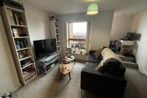 1 bedroom Flat for rent