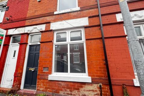 UNFURNISHED 2 BEDROOM TERRACED PROPERTY