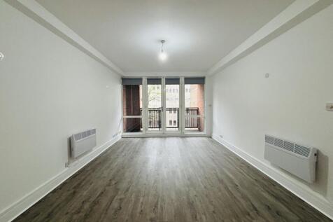 Perfect City Center Unfurnished Apartment