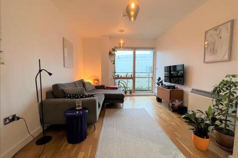 1 bedroom Flat for sale