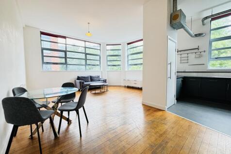 Amazing warehouse conversion with secure parking.