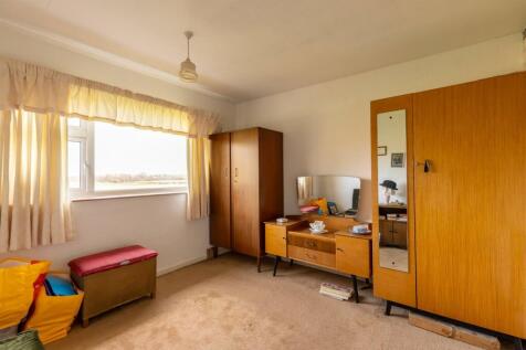 68HighfieldDrive-18.jpg
