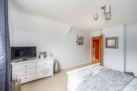 Bedroom 2 - 04.jpg
