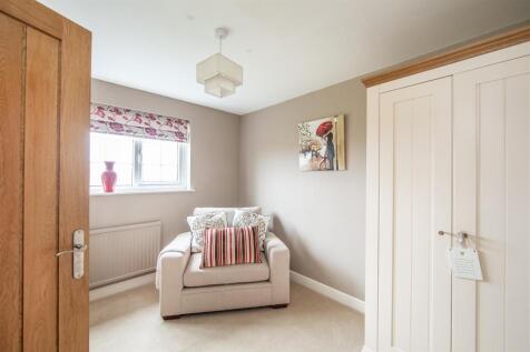 Bedroom 4 - 01.jpg