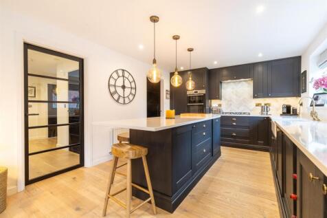 22HazelWay-4.jpg