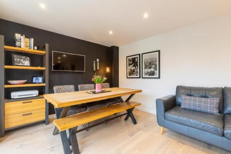 22HazelWay-6.jpg