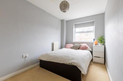 8ChestertonWay-13.jpg