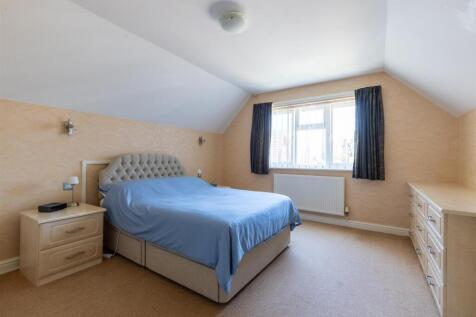 16MoorlandsDrive-15.jpg