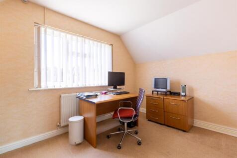 16MoorlandsDrive-17.jpg