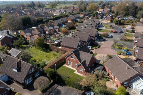 16MoorlandsDrive-24.jpg