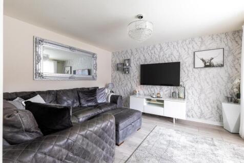 18BrydsonCrescent-13.jpg