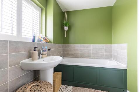 18BrydsonCrescent-22.jpg