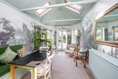 Garden Room 01.jpg