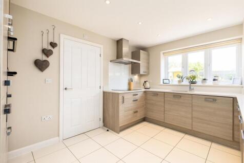 19WeaverBrookWay-6.jpg