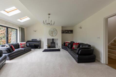 32ManorAvenue-14.jpg