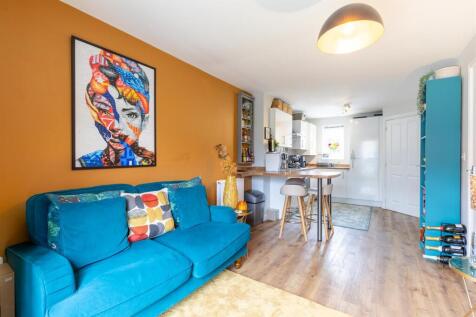 19MarshfernPlace-11.jpg