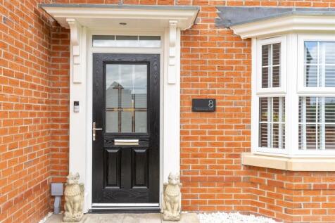 8GainsboroughDrive-2.jpg