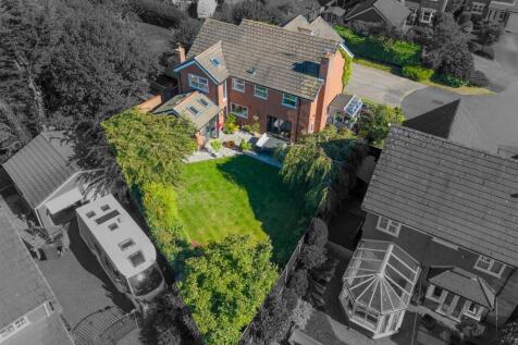7GlebeCloseDrone-3.jpg