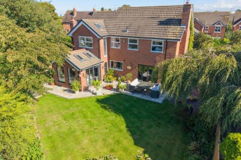 7GlebeCloseDrone-5.jpg