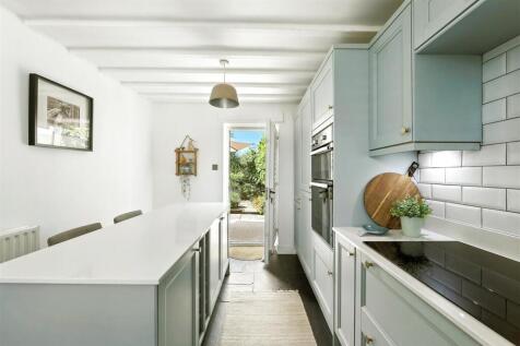 Kitchen 01.JPG