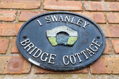 1SwanleyBridgeCottage-14.jpg