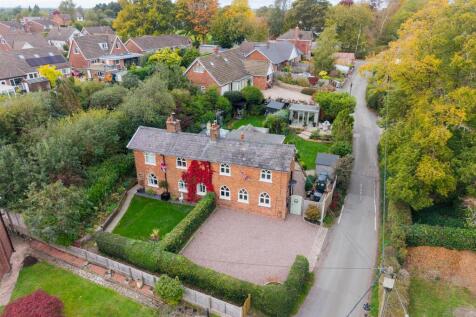 HenCottage-4.jpg