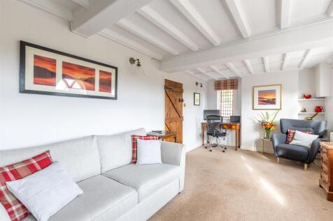 HenCottage-17.jpg
