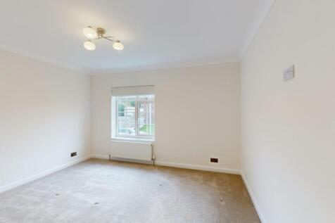 10-Peterhouse-Drive-12092024_204710