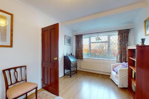 5-Harrowby-Crescent-01192025_161804