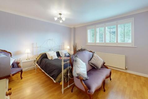 The-Beeches-55a-Curly-Hill-Bedroom 1