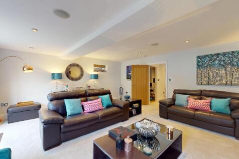 2-West-Hall-Court-03052025_173148
