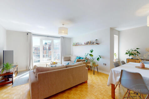 Queens-House-74-Carrisbooke-04152025_170808