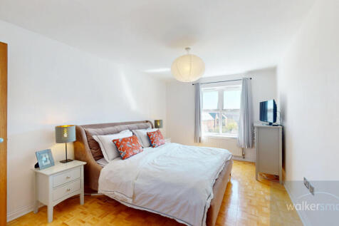 Queens-House-74-Carrisbooke-04142025_124207