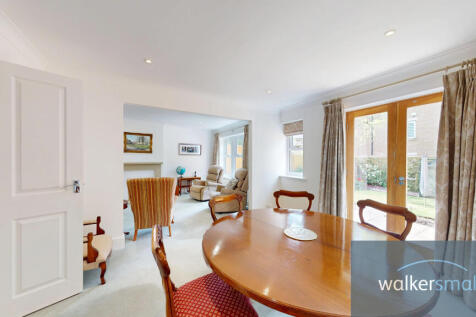 4-Old-Forge-Mews-04272025_153348