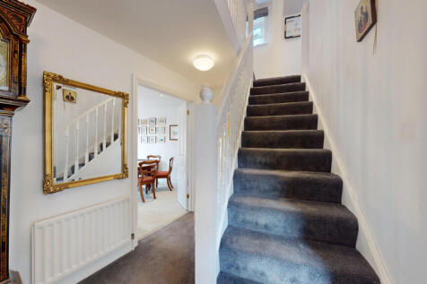 4-Old-Forge-Mews-04272025_153325