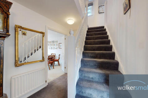 4-Old-Forge-Mews-04272025_153325