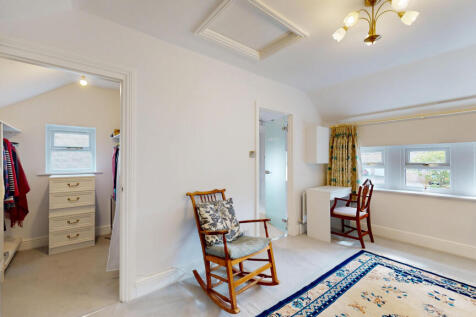 4-Old-Forge-Mews-04272025_154824