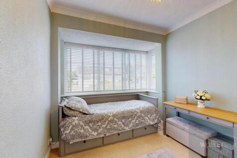 191-Tinshill-Lane-10242024_170552