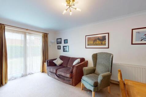 Flat-1-Lime-Tree-Court-05192025_125446