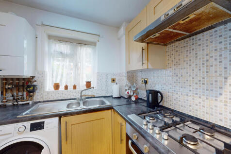 Flat-1-Lime-Tree-Court-05192025_125631