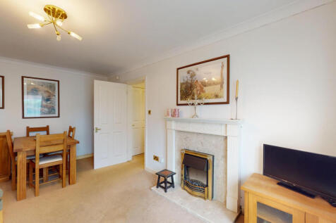 Flat-1-Lime-Tree-Court-05192025_125513
