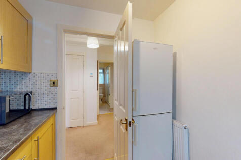 Flat-1-Lime-Tree-Court-05192025_125656