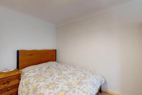 Flat-1-Lime-Tree-Court-05192025_130013