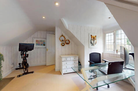 Foxes-Hollow-22a-Hall-Drive-06012025_160457