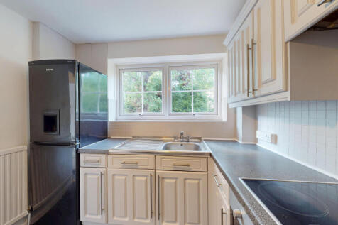 24-Hoyle-Court-Avenue-06052025_100353