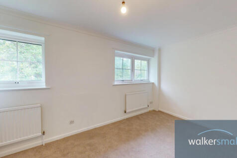 24-Hoyle-Court-Avenue-06052025_100709