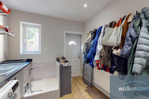 23-Broadfield-Way-06272025_142408