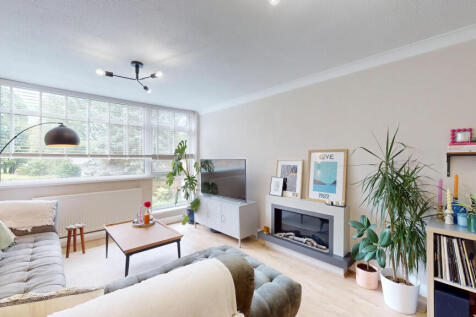 Flat-15-Moorbank-Court-06302025_113651
