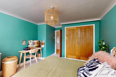 Flat-15-Moorbank-Court-06302025_113934
