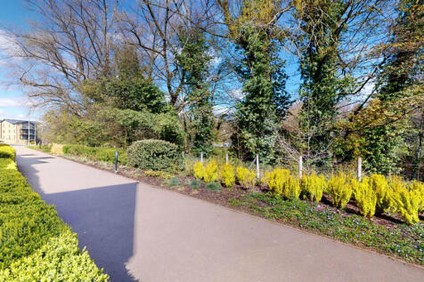 41-Riverside-Walk-04272023_142124